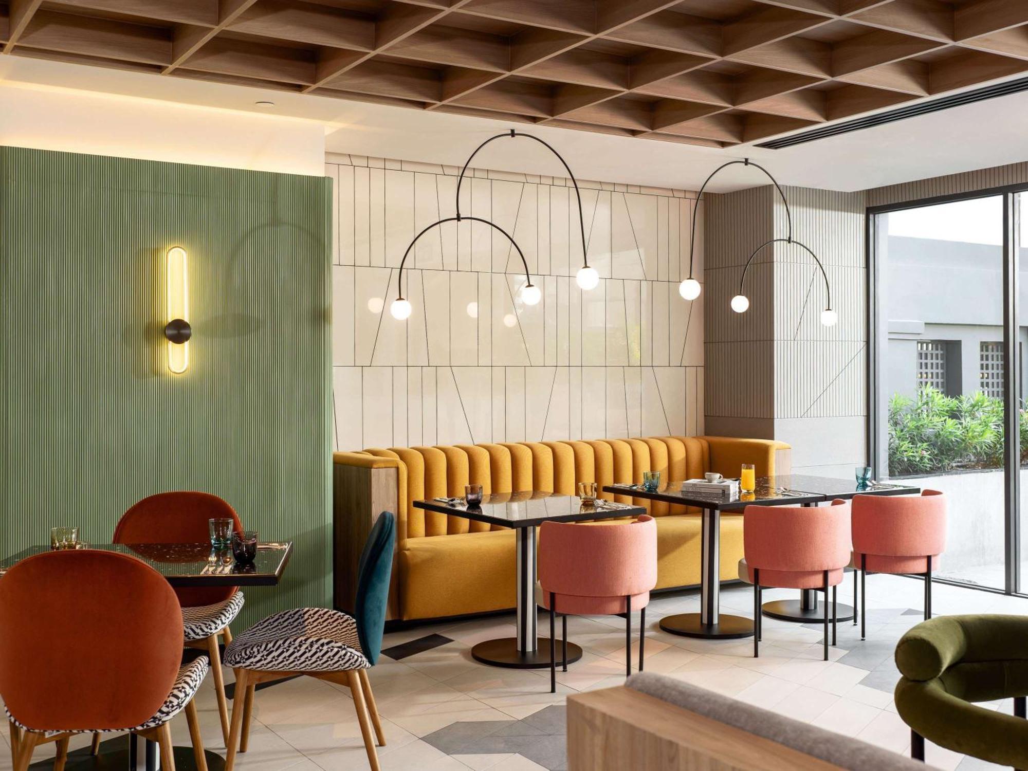 Tribe Living Bangkok Sukhumvit 39 By Accorhotels エクステリア 写真
